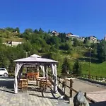 Chez Gorret-torgnon Bed and Breakfast